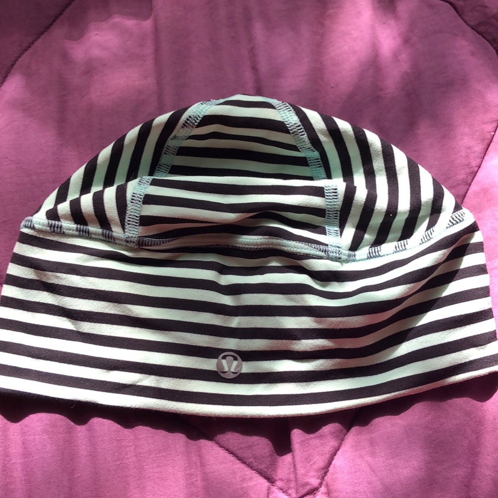 Lululemon running warm hat